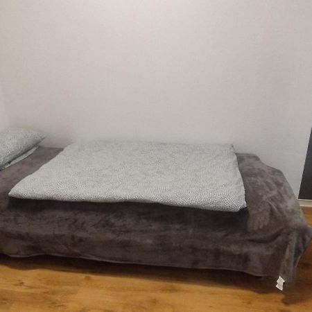 Schoene Sonnige Wohnung Juchen Ngoại thất bức ảnh